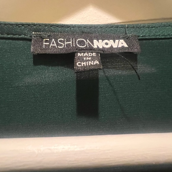 Fashion nova dress' really sexy never worn! - Picture 5 of 6